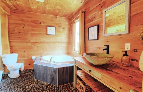 Wakefield Bed & Breakfast | L'Auberge des Collines Private Escape For Two
