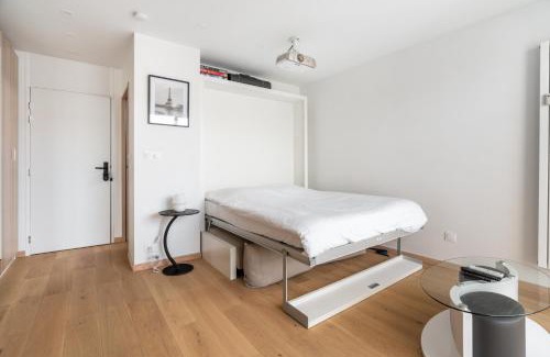 Gentilly Apartment | L'Auguste - Face RER B - Free Parking
