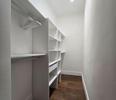 Centre Ville d'Ales Apartment | L'avéjan 170 m2 Alès 10 couchages