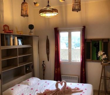 Sarlat-la-Caneda Apartment | L'Enéa - Maison avec piscine partagée