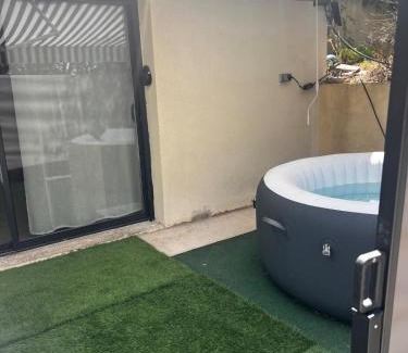 Aix-en-Provence Apartment | L'Escale