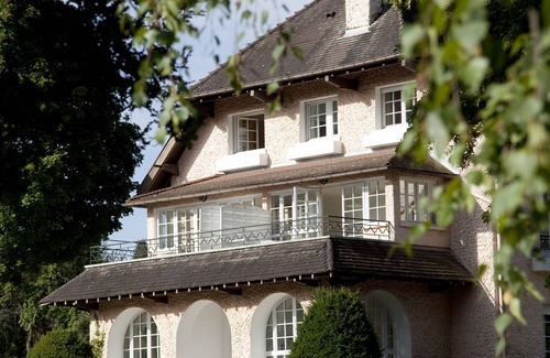 Forges-les-Bains Apartment | L ESCALE - SARRAZIN -House of hosts l'Escale -THERMES DE BAINS LES BAINS