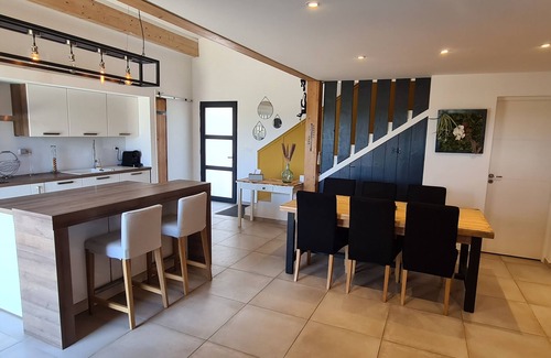 Meyreuil House | L'escale , Triplex Spa & Piscine