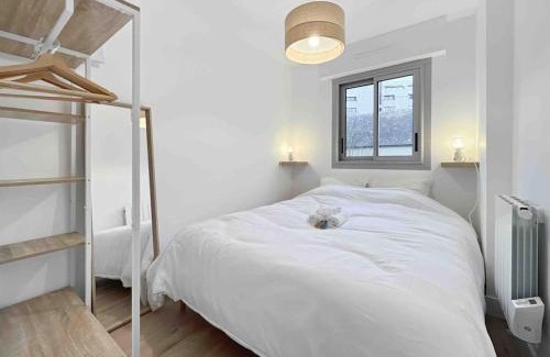 Alphonse Guerin Apartment | L'escapade - Centre Ville - Parking - Balcon