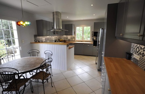 Le Boulou Villa | L'ESCAPADE charming villa in a quiet location large pool magnificent view