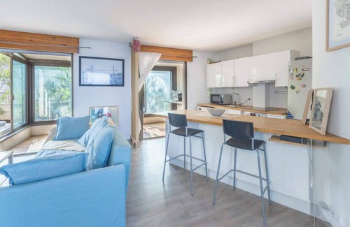 7th Arrondissement House | L'escapade Méditerranéenne