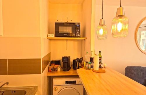 Baille Apartment | L'Escapade-Wifi-Netflix-Balcon-La Timone-Vélodrome