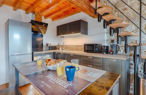 Romans-sur-Isere Apartment | L’Escarpin - Billard - centre historique