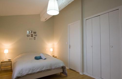 Toulouse City-Centre Apartment | L'Esquile by Cocoonr