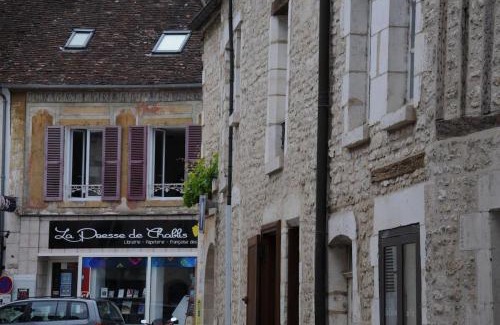 Chablis Apartment | L'eutopia au cœur de Chablis, parking gratuit