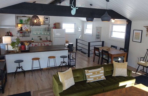 Lac-des-Plages Ski Chalet | L.Flamingo Riverfront Treehouse+Chalet Combo Property