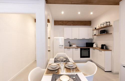 Chambery Apartment | "L'historique" - Charmant appartement en centre-ville historique