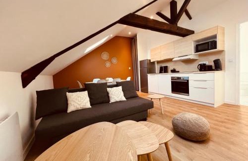 Montlucon Apartment | L'Ibiza - Home Homy