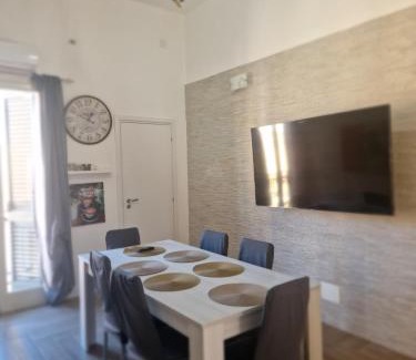 Corso dei Mille - Sant'Erasmo Apartment | L'Incanto centrale