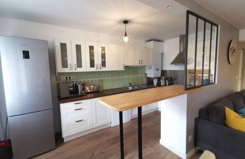 Pilotiere Apartment | L'Indigo - Les Maisons de Madeleine