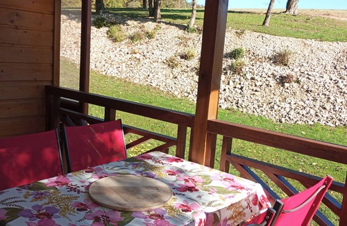 Seuzey House | l'insolite du chalet, in the heart of nature, classified 2-star furnished holiday accommodation