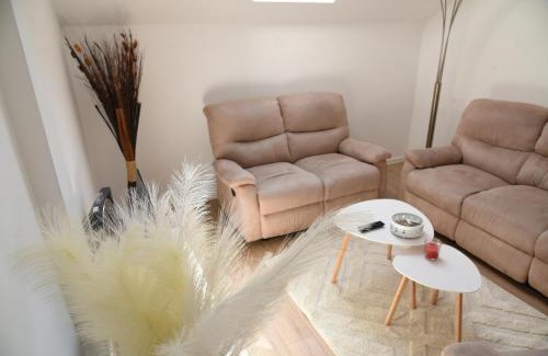 Mladenovac Apartment | L&L Apartman