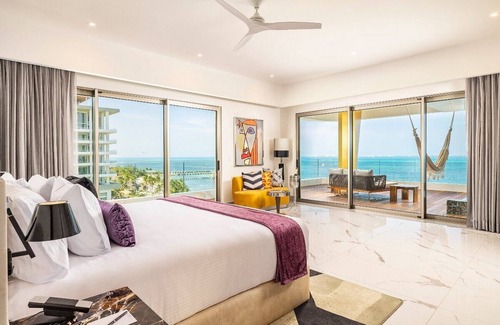 Playa Mujeres Resort | L&L Collection Muses Cancun Corner Suite