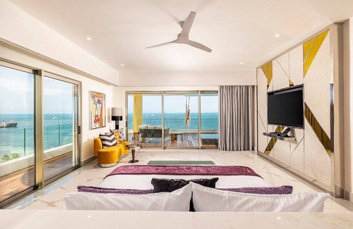 Playa Mujeres Resort | L&L Collection Muses Cancun Corner Suite