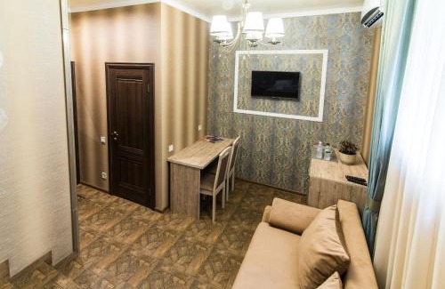Dnipro Hotel | L.O.Y Family Hotel