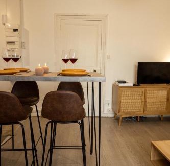 Montoir-de-Bretagne Apartment | L'Oasis - T2 Ambiance cactus et confort moderne