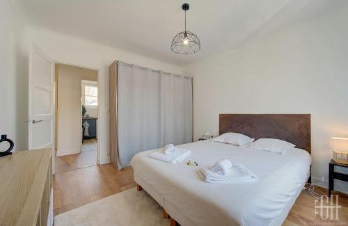 Tours Apartment | L'oiseau blanc/central - piscine du lac