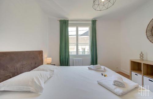 Tours Apartment | L'oiseau blanc/central - piscine du lac