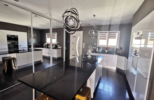 Pezens Villa | L'oliveras