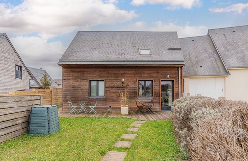 Bernieres-sur-Mer House | L'Opalou - Plage à 5min, parking privé
