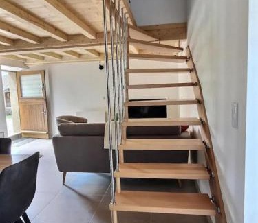 Entremont-le-Vieux House | L'Ophrys au désert d'Entremont