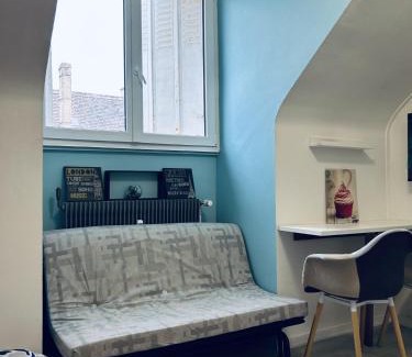 Poincare Apartment | l'orchidée