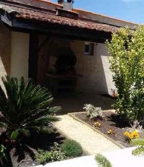 Talais House | l'orchidée
