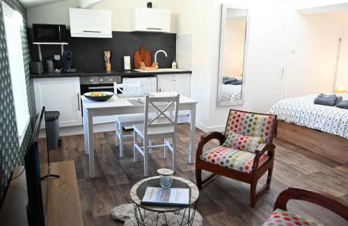 Cognac Apartment | L'orchidée #Hyper-centre #Marché couvert