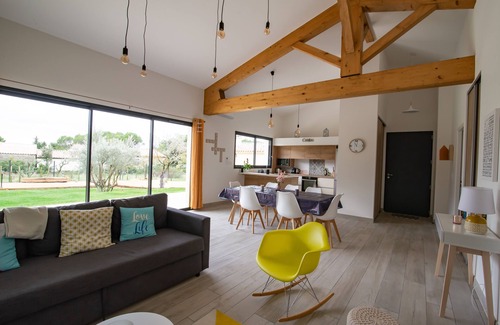 Piolenc House | L Oulivastre: Villa with indoor pool