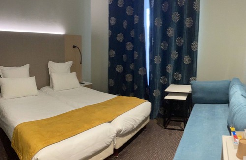 Centre Erlon Hotel | L'Univers