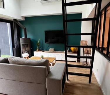 Concarneau Apartment | L'Usine du centre ville avec parking privé 2 véhicules et extérieur