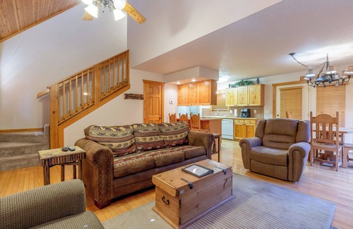 Reeds Spring Cabin | L078B, 1Br Cabin,Don’t Miss 15% Off #+Nts September Stays SEE DESC. BELOW