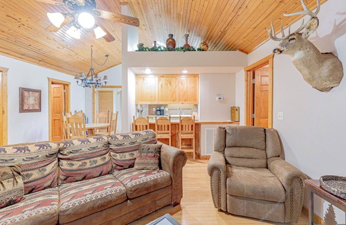 Reeds Spring House | L092, 2-Br Near Lake "Great Catch Cabin; 15% Off 3+ Nts SEE DESC. BELOW