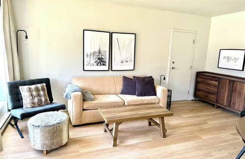 Bromont Apartment | L104-Condo ski in ski out /vélo in vélo out