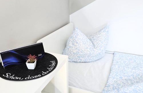 Ottendorf-Okrilla Apartment | L21-Apartment Ottendorf-Okrilla, 1 Zimmer, 3 Betten, Standardisierte Ausstattung, ideal für Reisende, Pendler, Familien