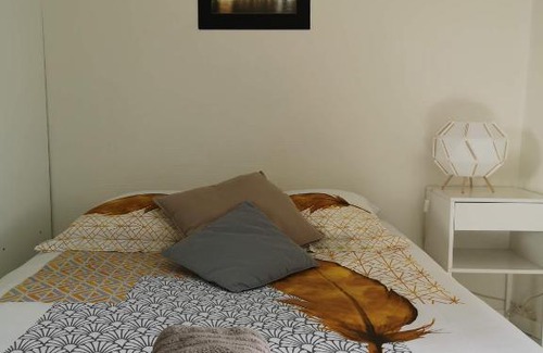 Longjumeau Apartment | L6 - Green and premium flat close Paris - WIFI & NETFLIX