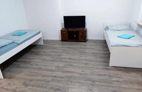 Kaiserslautern Apartment | L8 Street-Kaiserslautern-Monteurwohnung-Worker's apartment