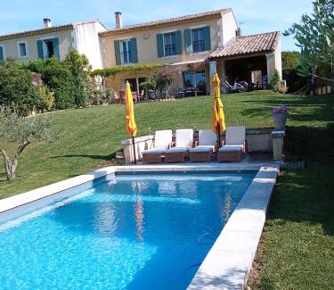 Eyragues Villa | La Bartavelle