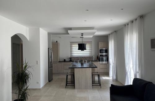 Aix-en-Provence House | La Bastide Cezanne, natural elegance.