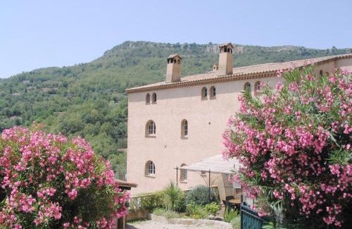 Le Bar-sur-Loup Apartment | La Bastide Saint Christophe