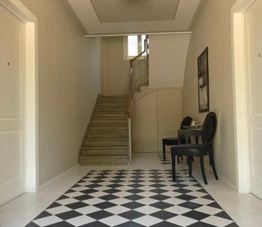 Buon Pastore-Sant'Agnese-San Damaso Apartment | La Bella Modena Giardini Appartamenti