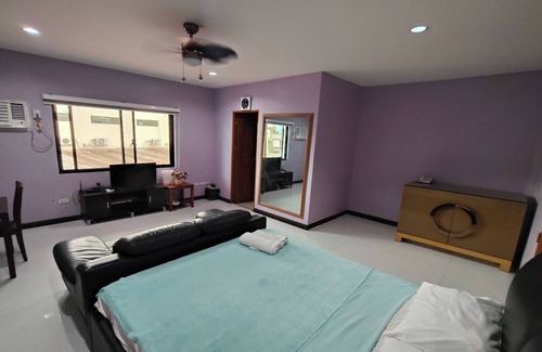 Paranaque Hotel | La Belladoza near Airport