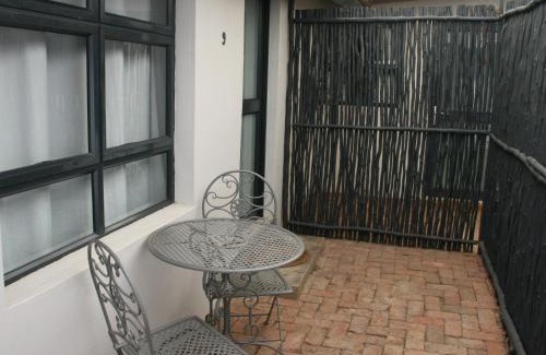 Parys House | La Belle Guesthouse Parys