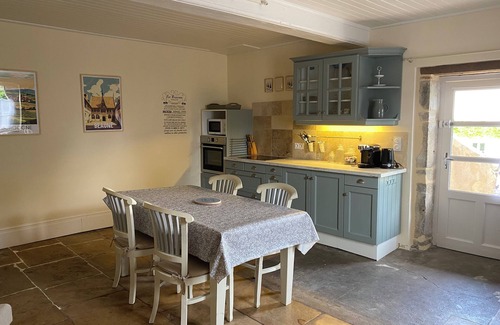 Tailly House | La belle vie l'annexe, 4/5-person gîte 5 min from Beaune and 2 km from Meursault