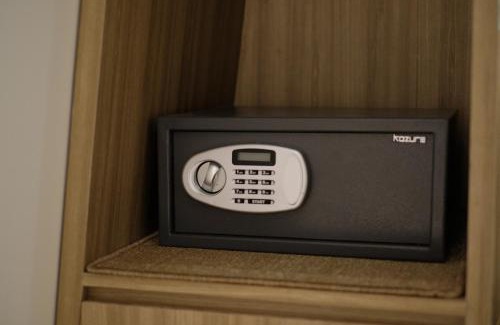 Jakarta Hotel | La Boheme, Rooms and Coffee